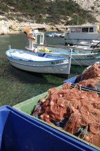 peche calanques marseille 200x300 La version 4 de la charte du Parc National des Calanques adoptée : objectif avril 2012