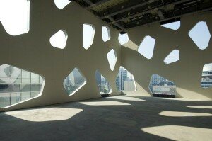 Mikimoto Ginza tokyo 300x199 Le lauréat du prix Pritzker 2013 est larchitecte japonais Toyo Ito