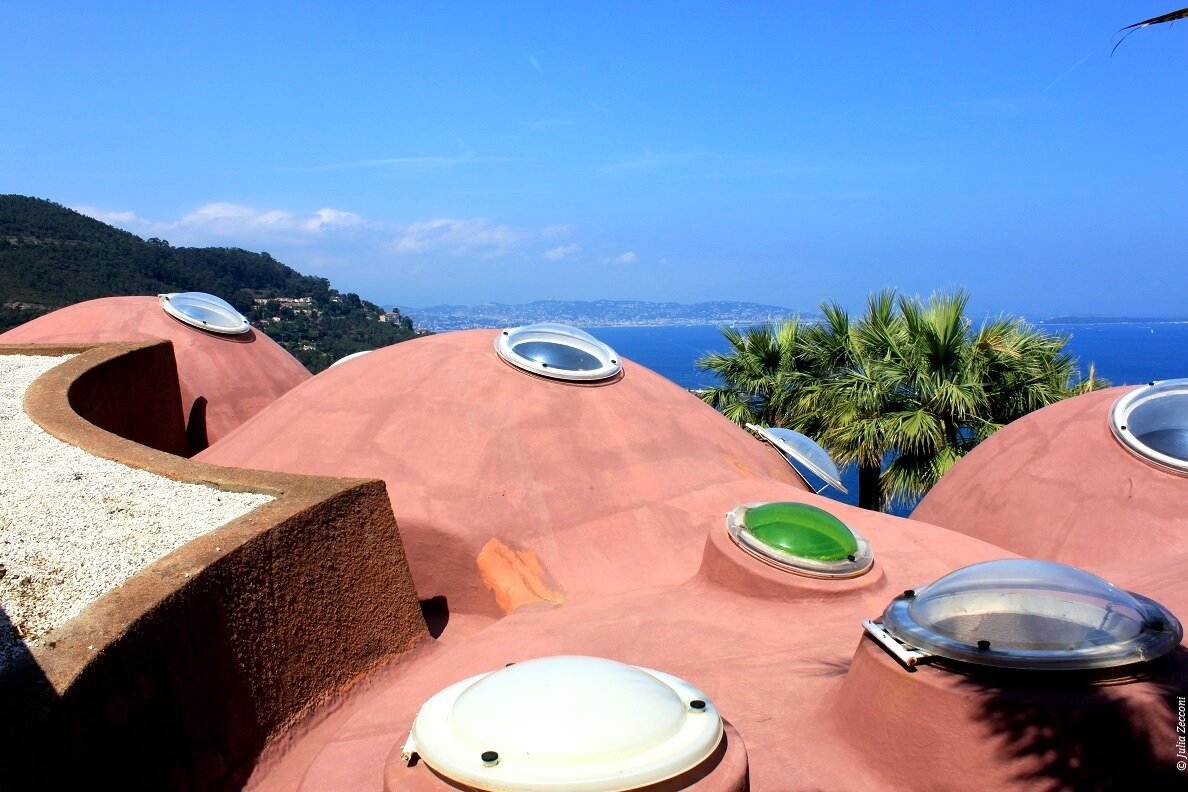 villa-bulle-pierre-cardin-design