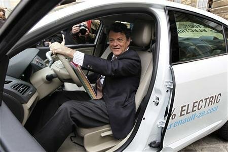borloo voiture electrique vehicule hybride grenelle Grenelle: 12 villes sengagent pour les véhicules électriques et hybrides