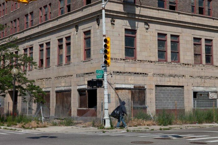 detroit-friches-saisies-immobilier detroit friches saisies immobilier 700x466 La reconvertion verte de Détroit avec les fermes urbaines
