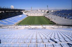 Actualités sur le chantier de rénovation et dagrandissement du Stade Vélodrome de Marseille stade velodrome tribune agrandissement 250x163 Actualités sur le chantier de rénovation et dagrandissement du Stade Vélodrome de Marseille