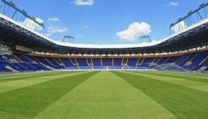 Kharkov euro football renovation stade metalist 300x172 Présentation des quatre stades ukrainiens de lEuro 2012 de football