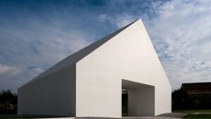 maison-sans-fenetre-architecture-insolite