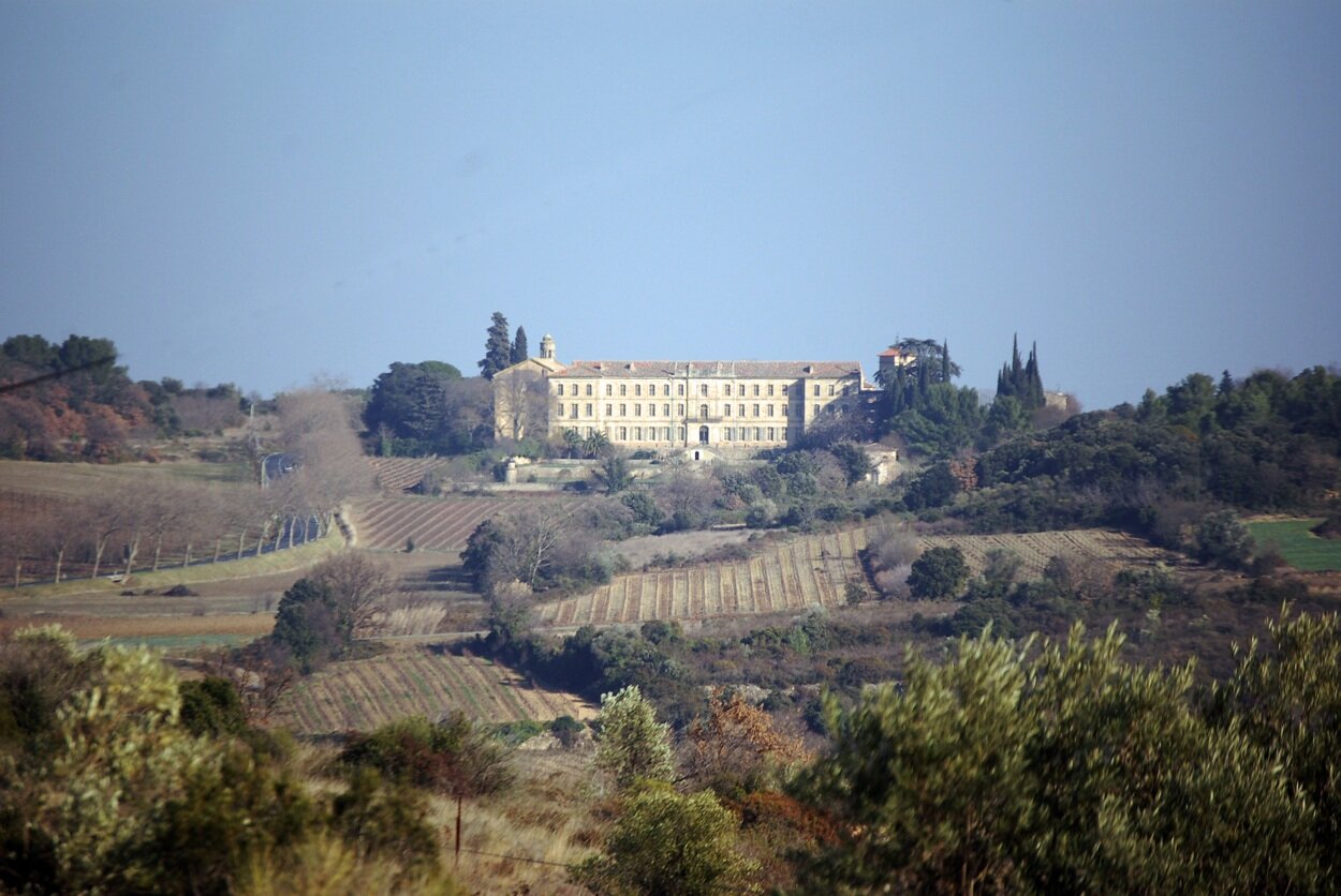 rudy-ricciotti-Chateau-Abbaye-Cassan
