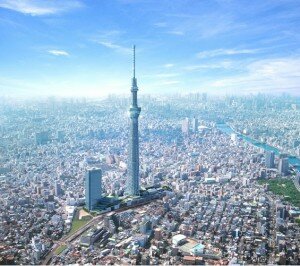tokyo tour gratte ciel sky tree antenne tv autoportee 300x266 La plus haute tour de diffusion TV autoportée au monde est achevée : la Tokyo Sky Tree