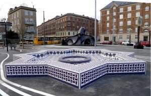 fontaine marocaine copenhague 300x192 Espace public : du rêve à la réalité ? Superkilen : un projet au cœur de Copenhague