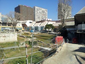 jardin vestige centre bourse musee marseille 300x225 Le chantier du Centre Bourse et du musée dHistoire de Marseille en photos
