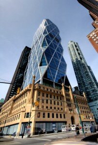 Hearst Tower New York Foster 202x300 Juxtapositions architecturales : entre tradition et modernité