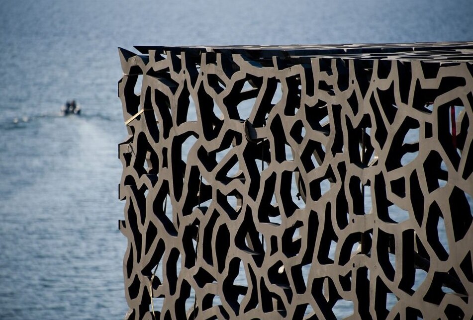 facade-resille-mucem