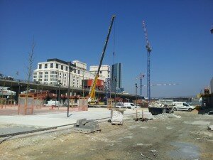 place mediterranee travaux 300x225 Une nouvelle place urbaine à Marseille : la Place de la Méditerranée à la Joliette