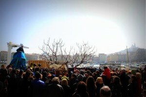 spectacle vieux port inauguration 300x200 Inauguration officielle du Vieux Port à Marseille : reportage photos