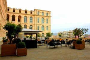 Inauguration de lhôtel 5 étoiles Intercontinental Marseille dans un édifice du 18e siècle marseille terrasse hotel dieu 300x200 Inauguration de lhôtel 5 étoiles Intercontinental Marseille dans un édifice du 18e siècle