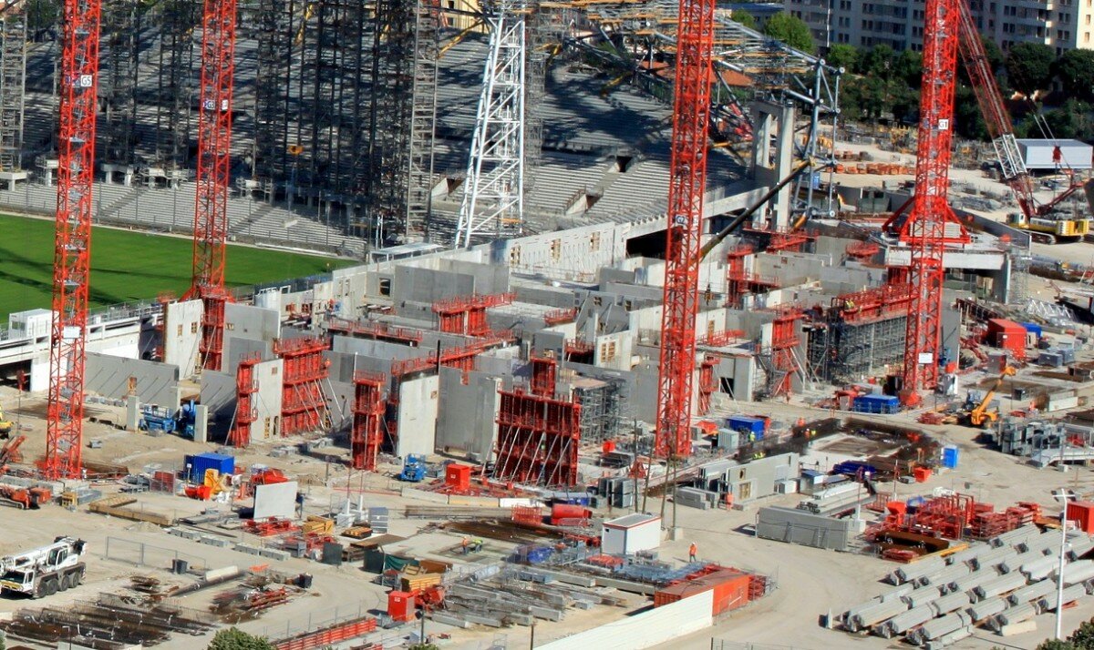 travaux-velodrome-parvis-stade-michelet