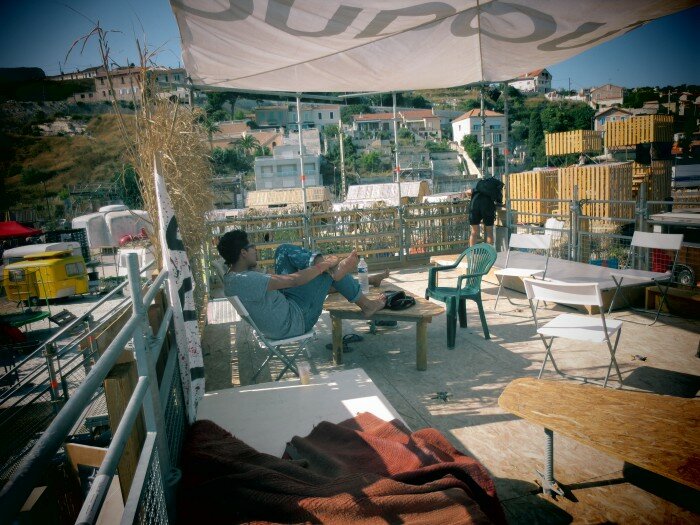 bat-terasse-marseille-camping-2013