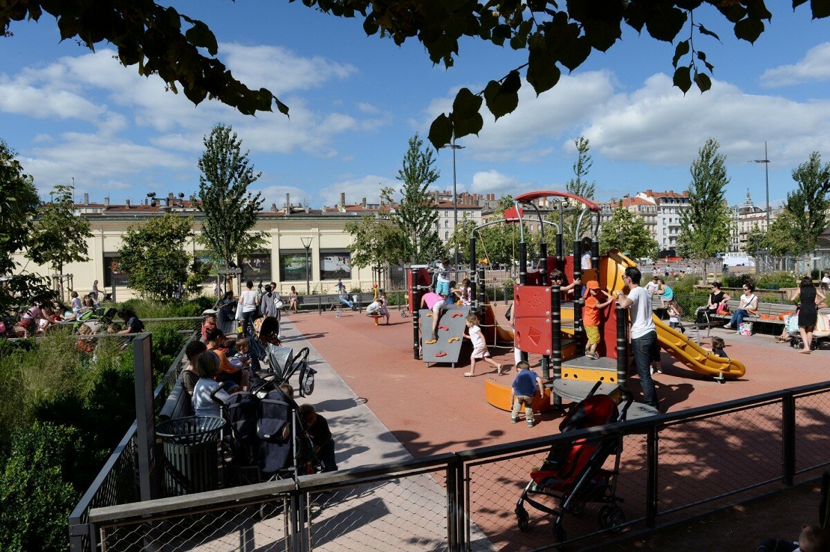 jeux-enfant-place-bellecour