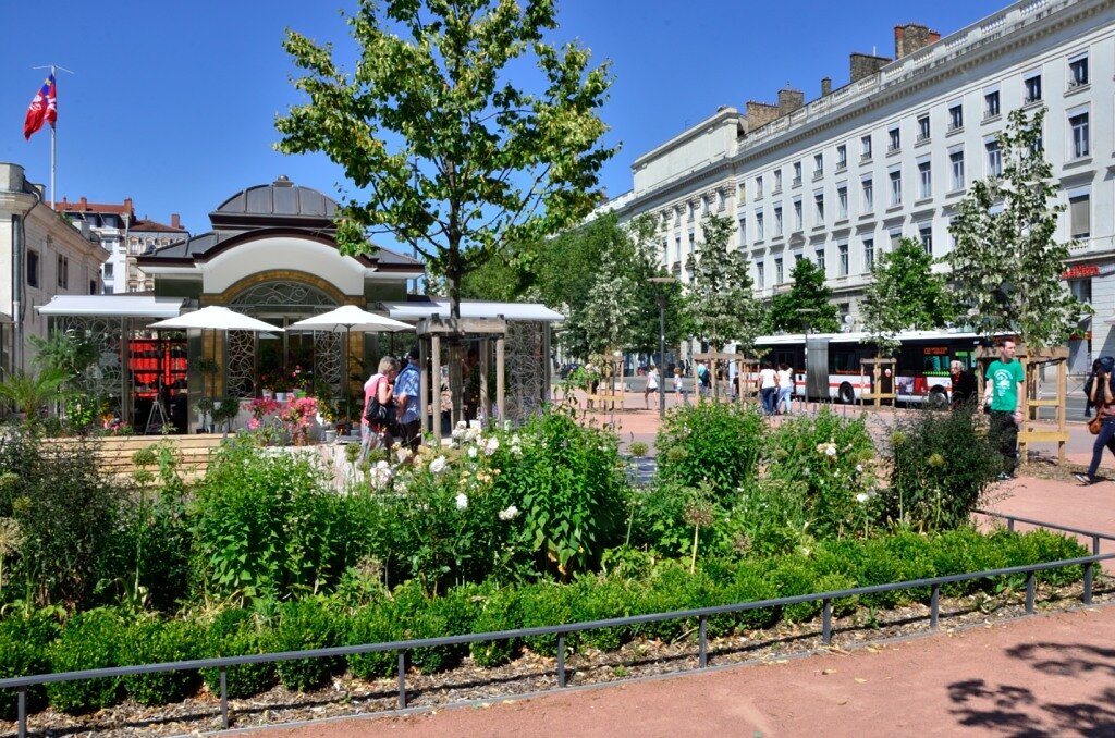 kiosque-place-bellecour