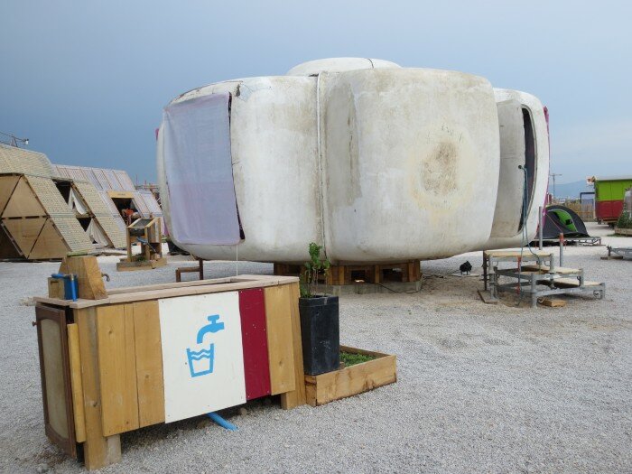 manaval-maison-bulle-camping-marseille-2013