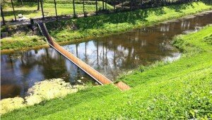 pont-insolite-hollande-fort-Roovere