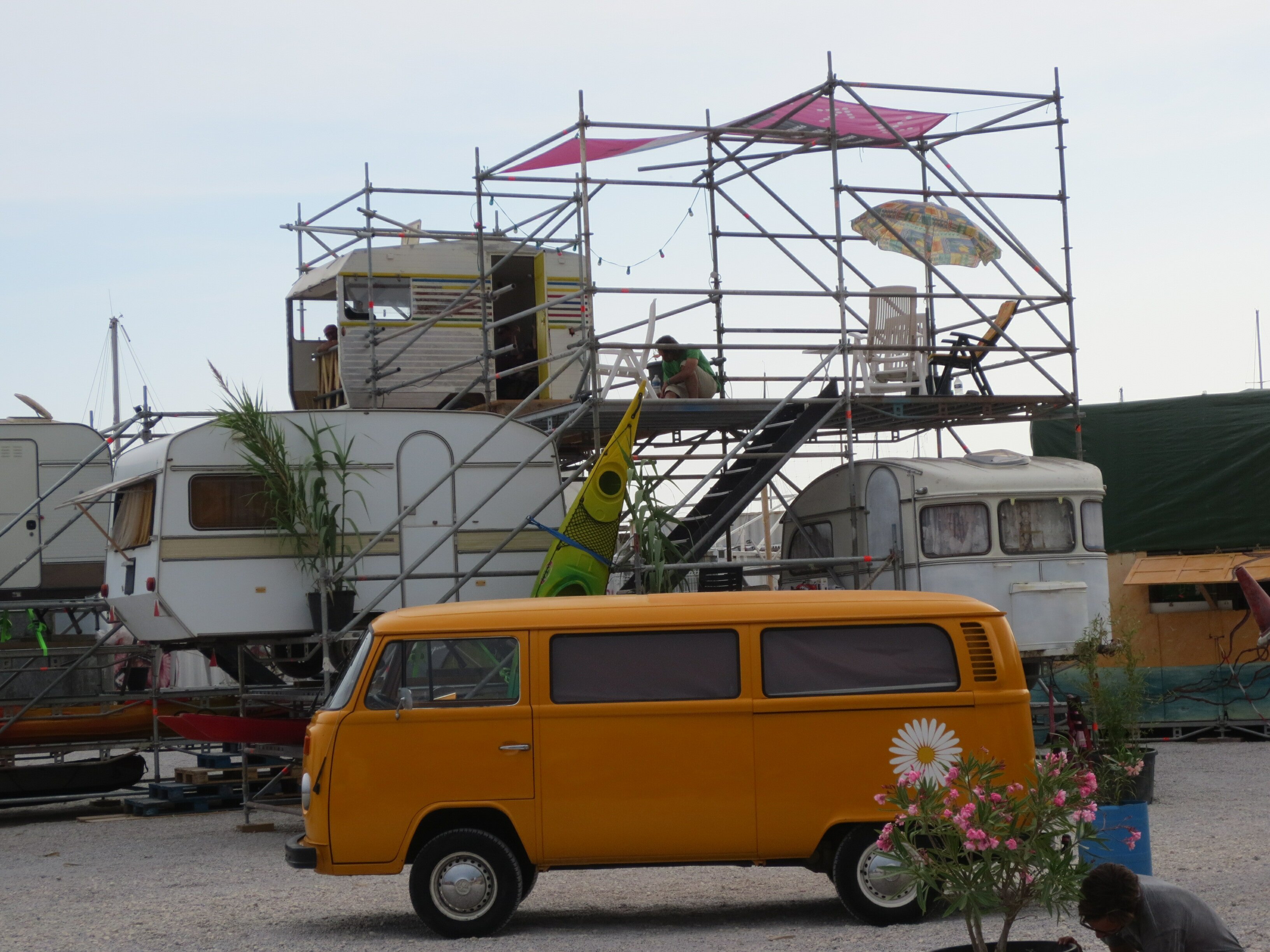 structure-echafaudages-marseille-camping-2013
