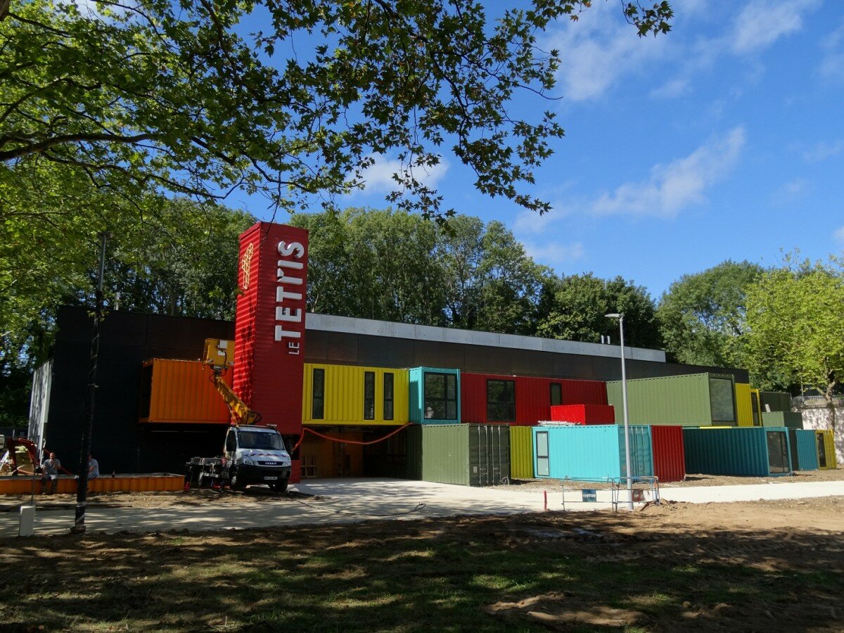 tetris-container-salle-spectacle