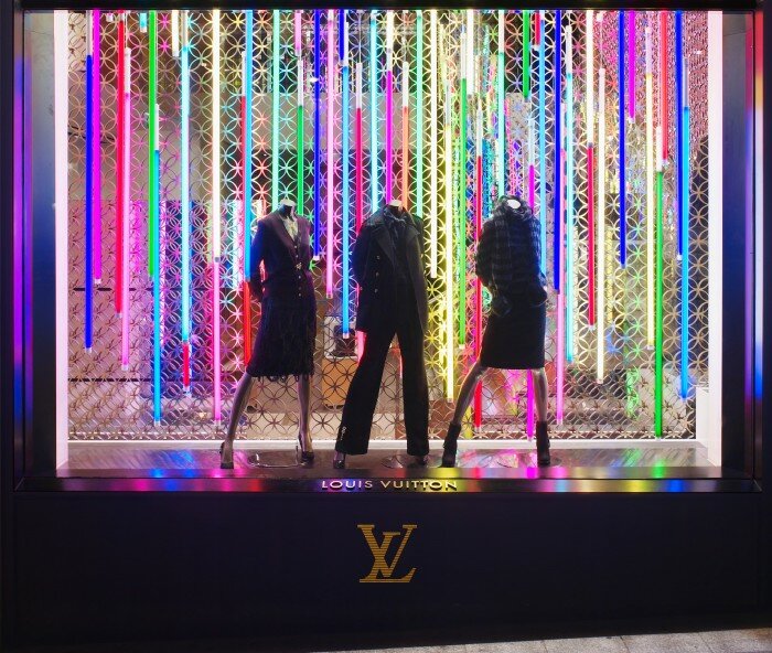 LVuitton-vitrine-Champs-Elysées-2006-FLUO