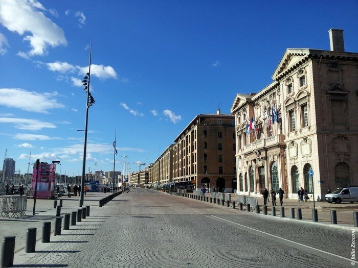 marseille-vieux-port-public-space-2014