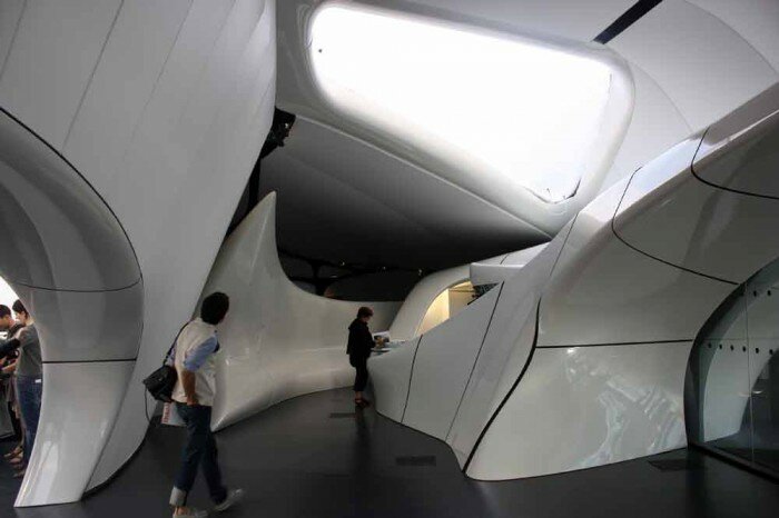 interieur-pavillon-chanel-zaha-hadid-ima-paris-courbes