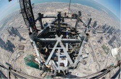 tour burj dubai vue du sommet 250x164 La plus haute tour du monde: Burj Dubai 828 mètres