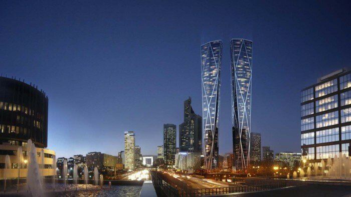 tours-foster-defense-nuit-imperial-plaza