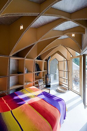 villa vals chambre La célèbre Villa Vals: maison troglodyte Suisse